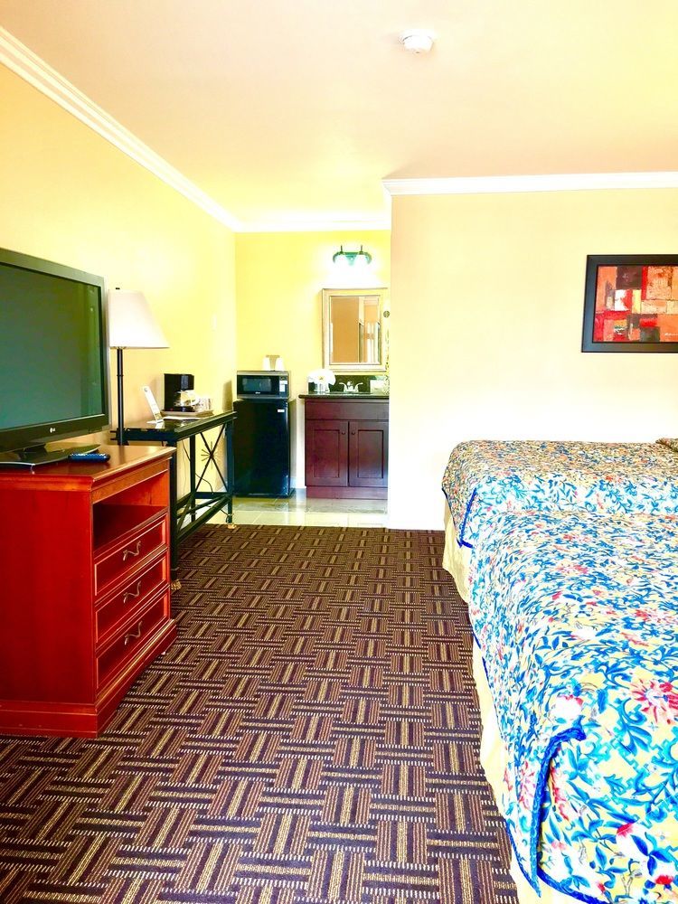 The Lemon Tree Hotel Anaheim Exteriör bild