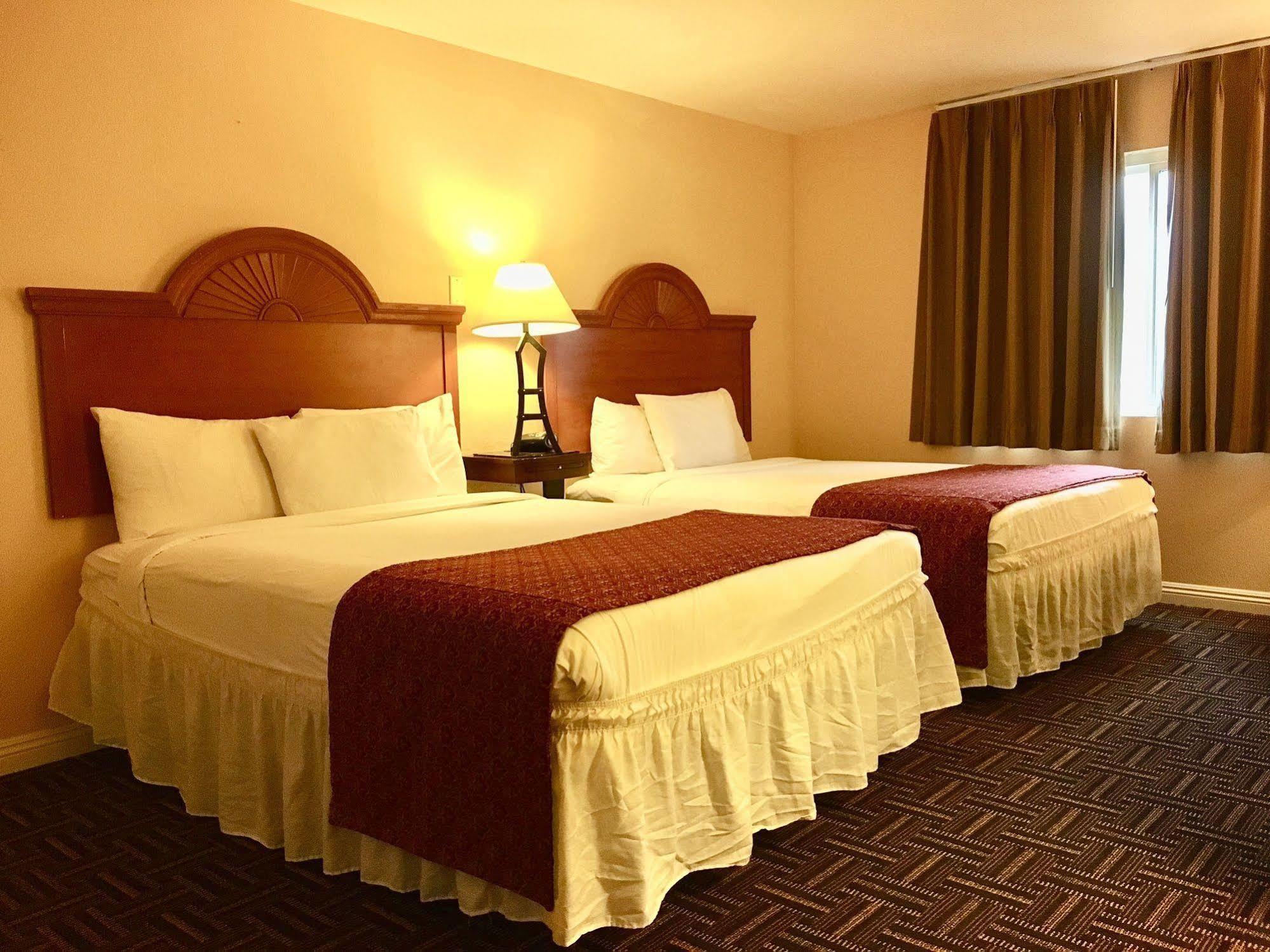 The Lemon Tree Hotel Anaheim Exteriör bild