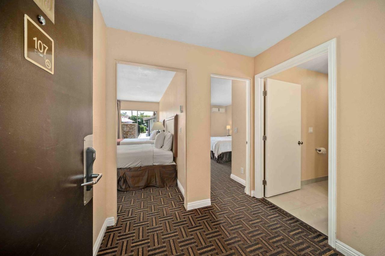 The Lemon Tree Hotel Anaheim Exteriör bild